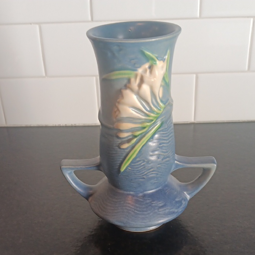 Roseville Pottery Freesia Vase